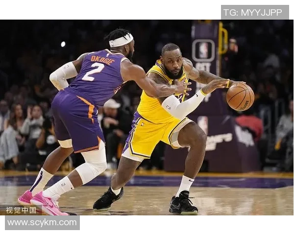 湖人对阵太阳全场精彩回顾与赛后分析带你重温激烈对决瞬间 湖人对阵太阳全场精彩回顾与赛后分析带你重温激烈对决瞬间